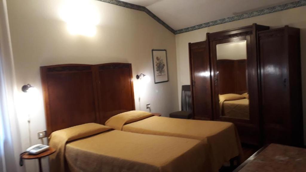 Hotel Due Mori Vicenza Buitenkant foto